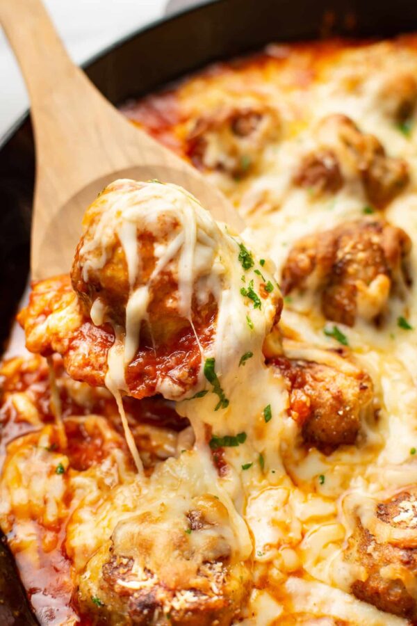 Baked cheese meatballs