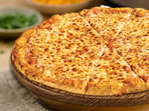 Vegan Cheese pizza pie