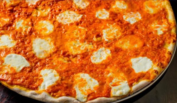 Hot Honey Vodka Sauce pizza pie 18"